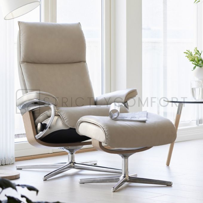 Stressless Aura Recliner with Cross Base