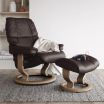 Stressless Reno Recliner Chair with Classic Base